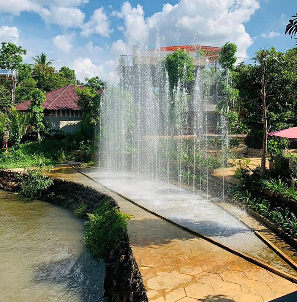 Khu du lịch Suối Ong